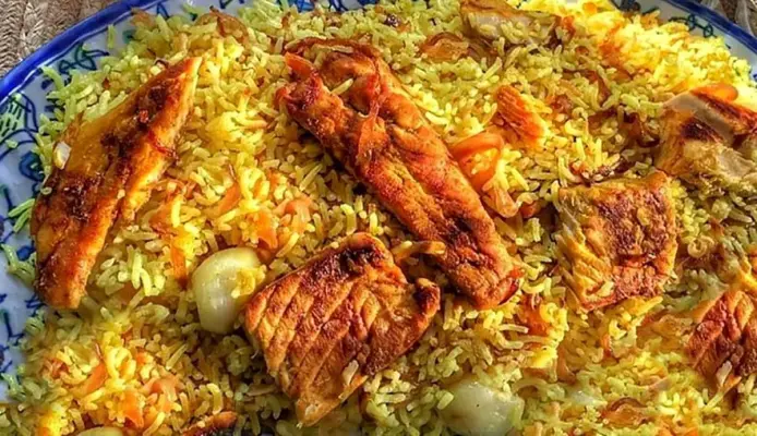 طرز تهیه هواری پلو جنوبی با ماهی و تمر هندی؛ غذای بندری خوش‌عطر