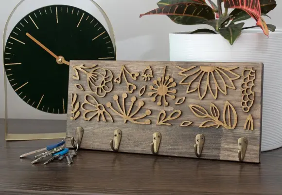 جدیدترین مدل‌های جاکلیدی دیواری چوبی و لایت‌دار برای دکوراسیون ورودی خانه