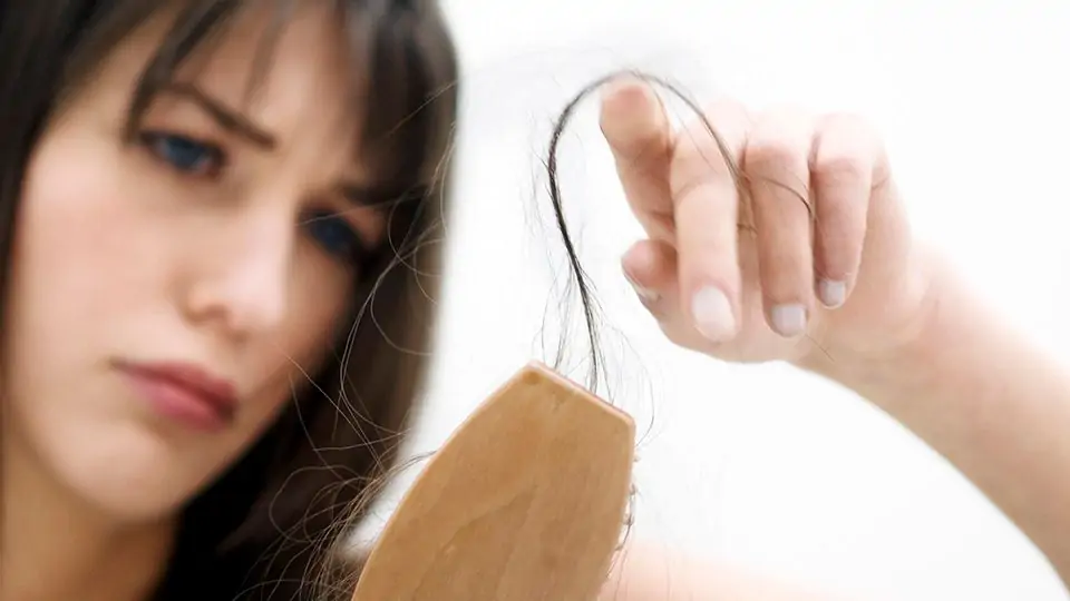 ۱۲ خوراکی طبیعی برای پیشگیری از ریزش مو