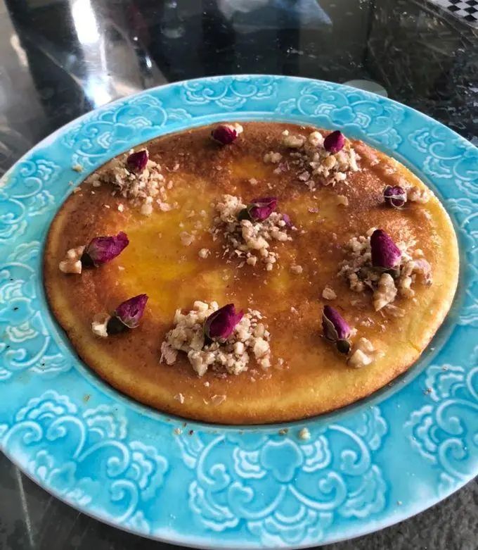 طرز تهیه خاگینه مغزدار تبریزی؛ دستور مجلسی با گردو، زعفران و شهد