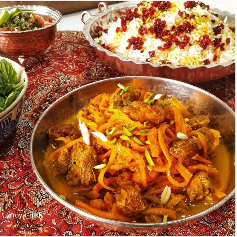 طرز تهیه خورش هویج تبریزی با گوشت و آلو؛ دستور خوشمزه و ملس