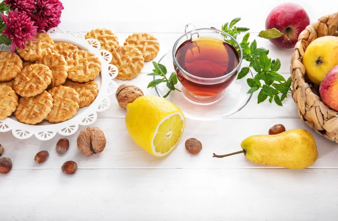 چای عصرانه و دمنوش گیاهی؛ روش دم کردن و بهترین خوراکی‌های همراه