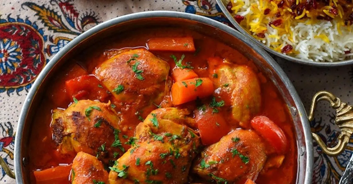 طرز تهیه خورش مرغ مجلسی و زعفرانی؛ مرغ ربی با سس غلیظ و خوشمزه