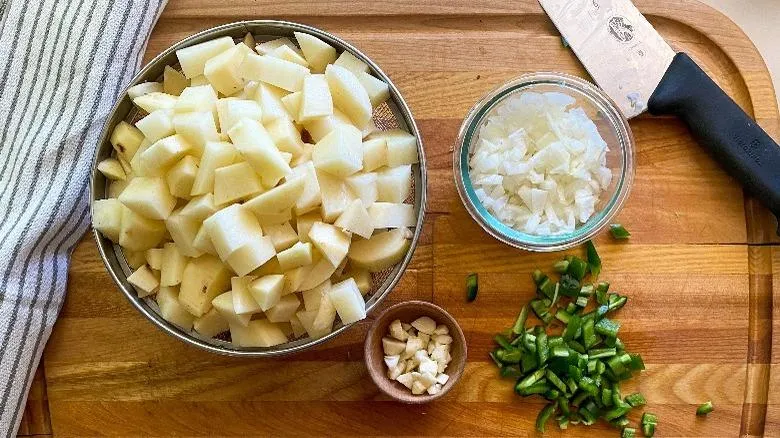 طرز تهیه روش افغانی با گوشت و مرغ؛ دستور پخت کباب روش شینواری